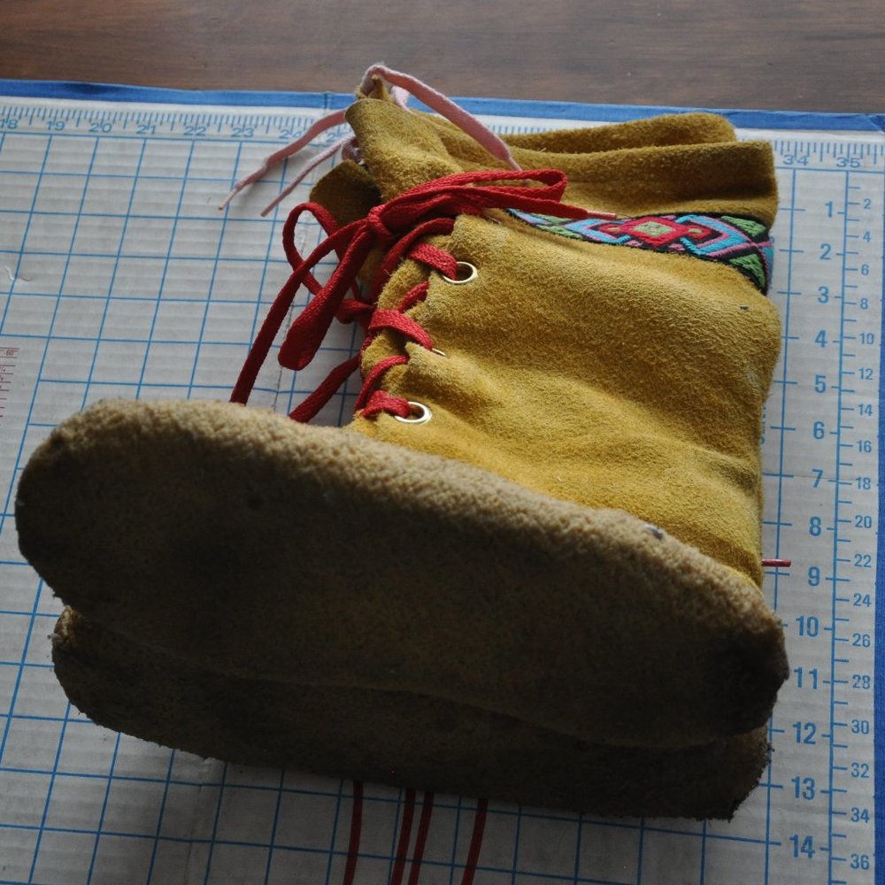 Hand Made Natural Leather Suede Mukluk Winter Tall Mid-Calf Boots Tie-Up 42 US9 - Picture 8 of 9